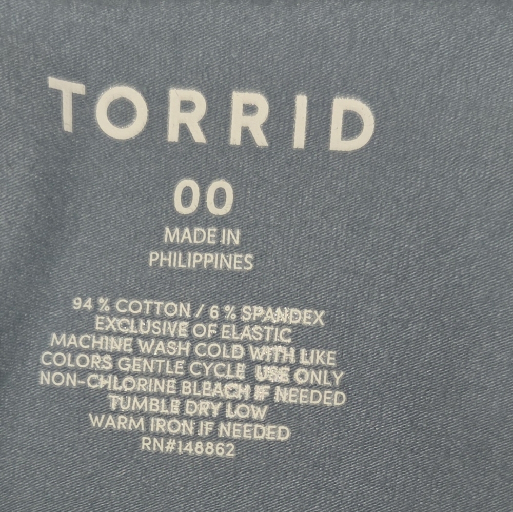 Ruched Side Long Tube Top. Torrid 00 - Picture 4 of 5